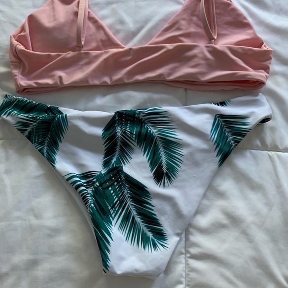 ZAFUL SWIMSUIT - Picture 3 of 3